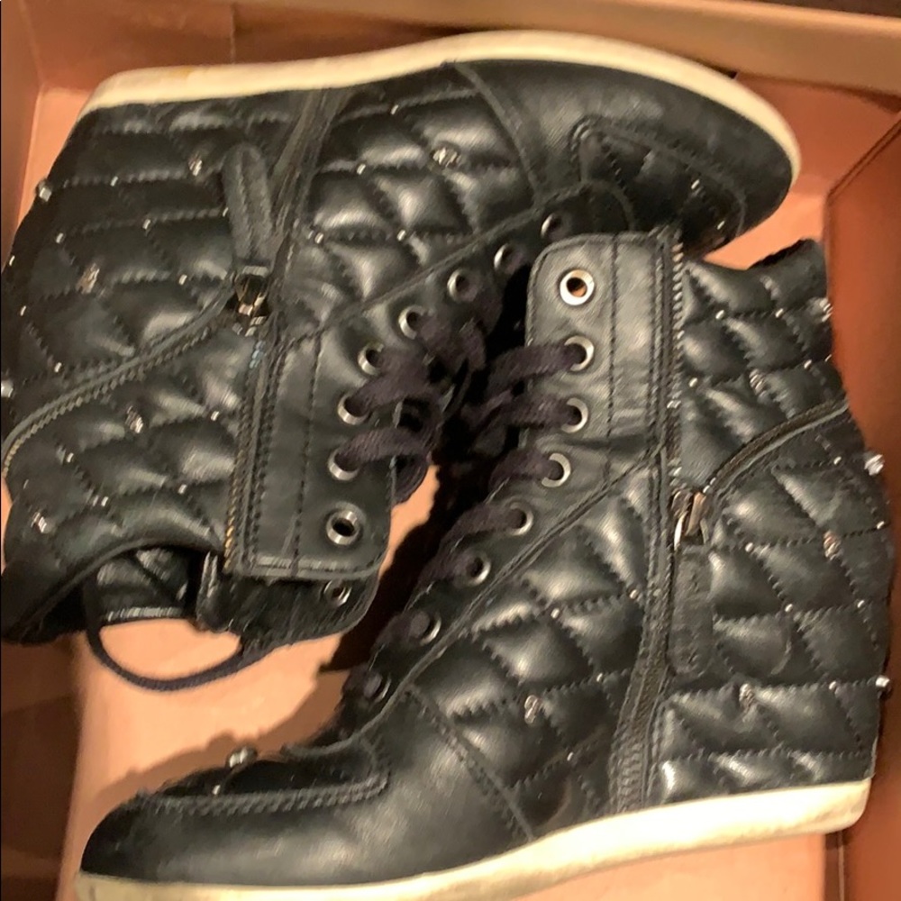Ash shoes
